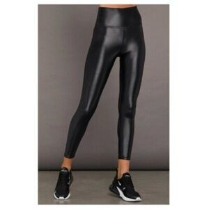 Carbon38 Shiny Black Leggings